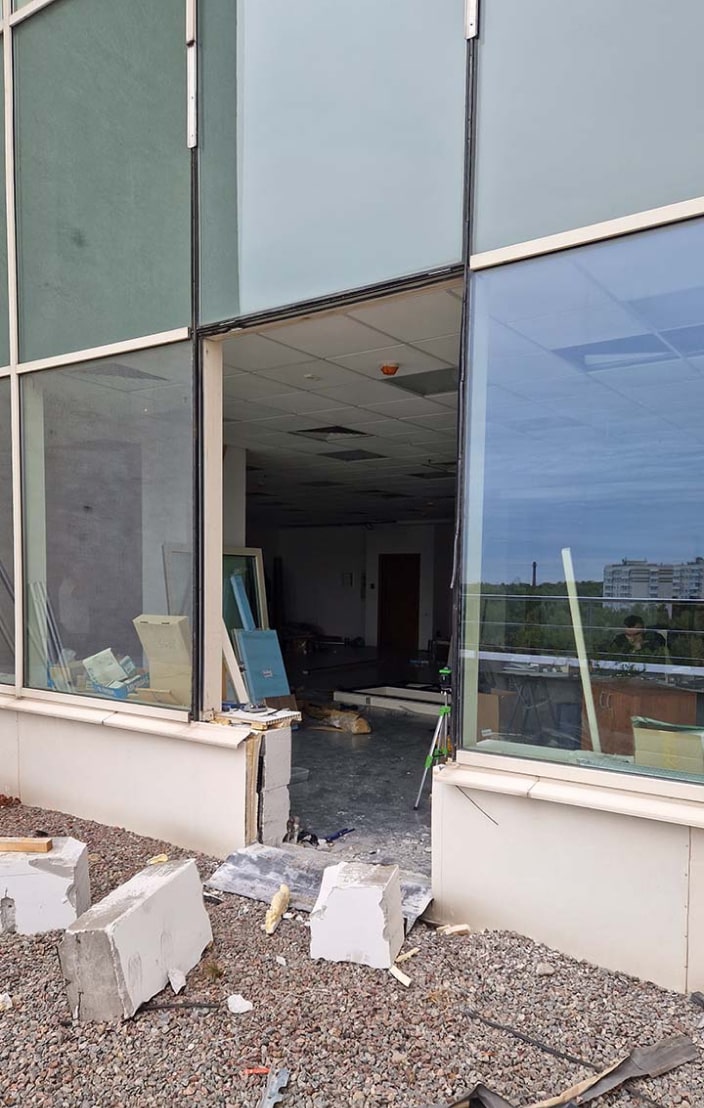 До ремонта — провисшая створка